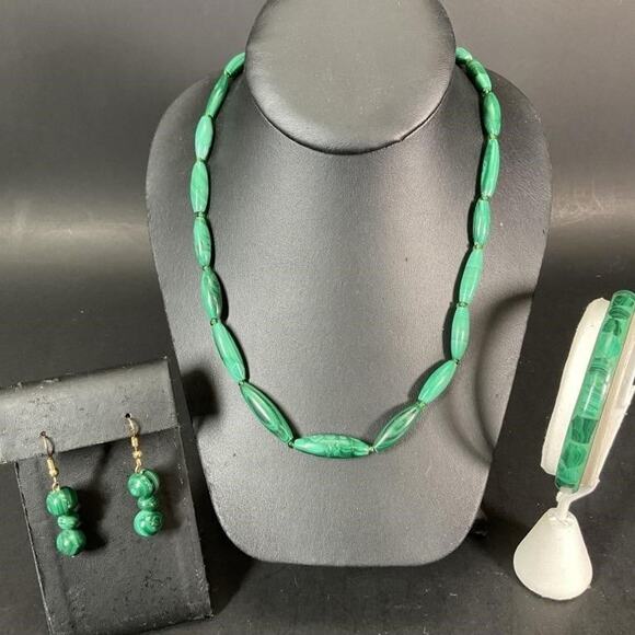 Green Malachite Jewelry Set - Picture 1 of 7